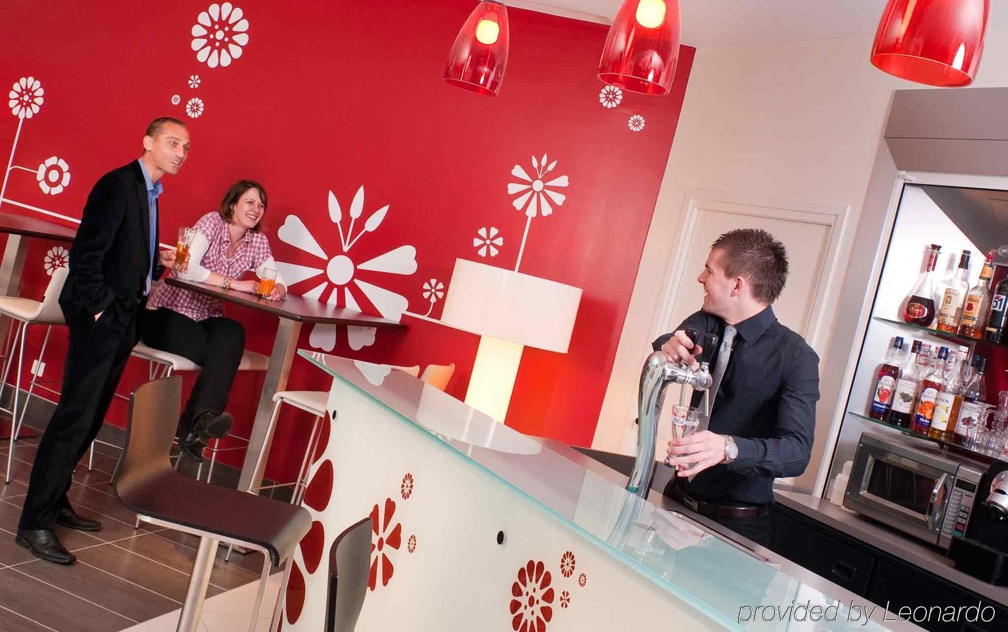 Ibis Senlis Hotel Senlis  Exterior photo