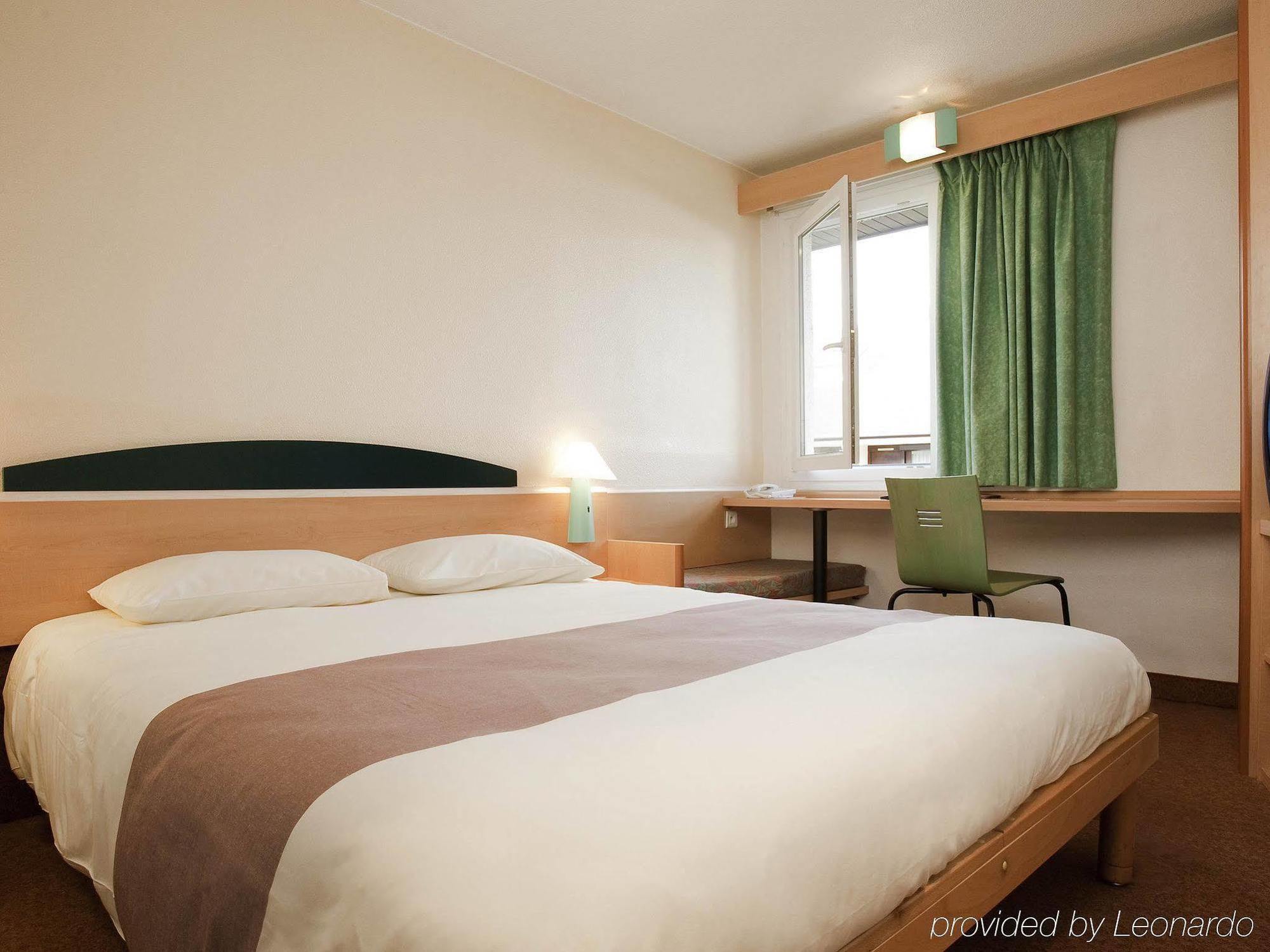 Ibis Senlis Hotel Senlis  Exterior photo